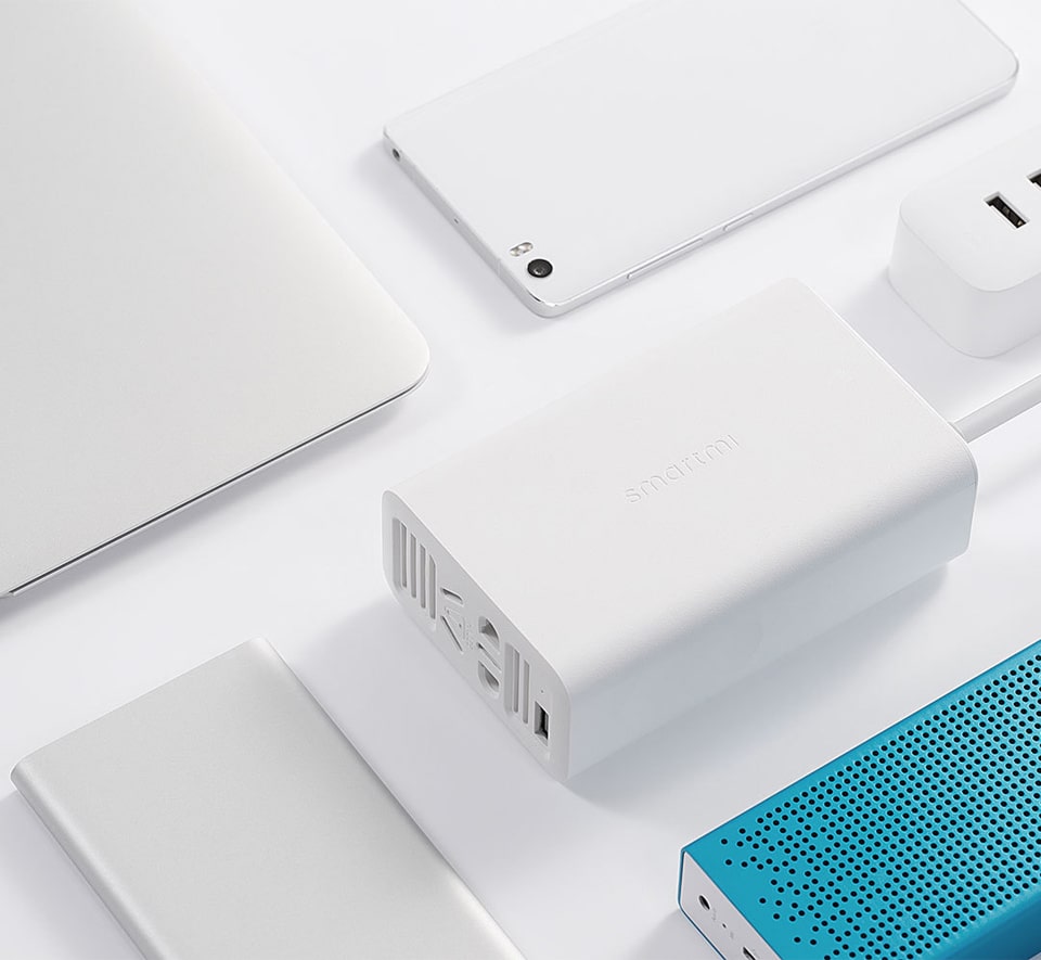 Автомобильный инвертор Xiaomi Smartmi Zhimi 100W CZNBQ01ZM (3A, 1хUSB, QC3.0) Автомобильный инвертор Xiaomi Smartmi Zhimi 100W CZNBQ01ZM (3A, 1хUSB, QC3.0)