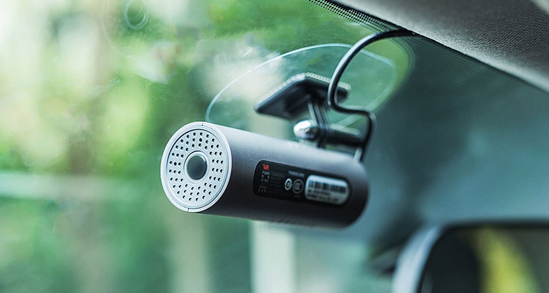Автомобильный видеорегистратор Xiaomi Midrive D01 70mai Dash Cam (русская версия) Автомобильный видеорегистратор Xiaomi Midrive D01 70mai Dash Cam (русская версия)