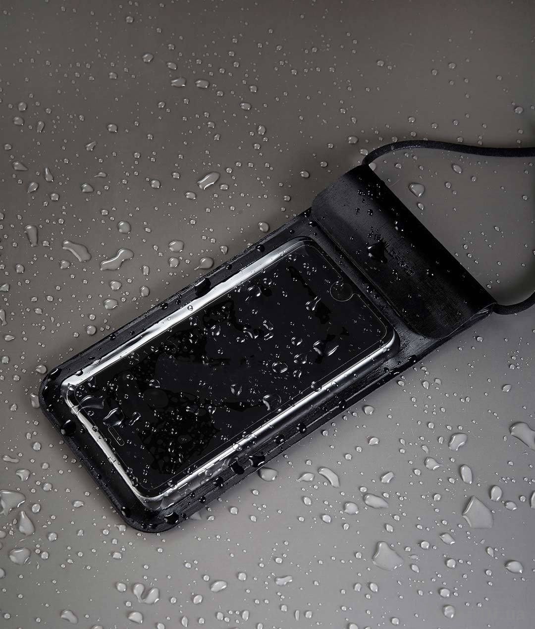 Чехол водонепроницаемый Xiaomi Guildford Mobile Waterproof Bag черный Чехол водонепроницаемый Xiaomi Guildford Mobile Waterproof Bag черный