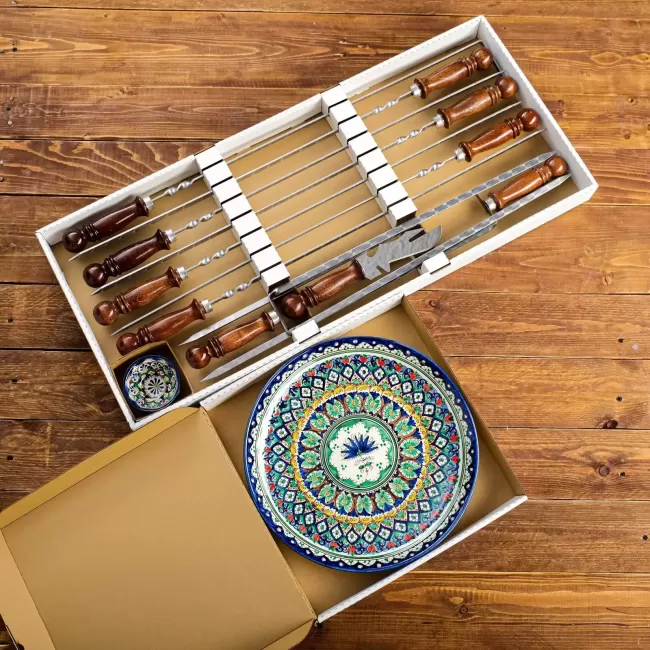 Узбекский подарочный набор Samarkand Gift с шампурами 50 см, 12 предметов