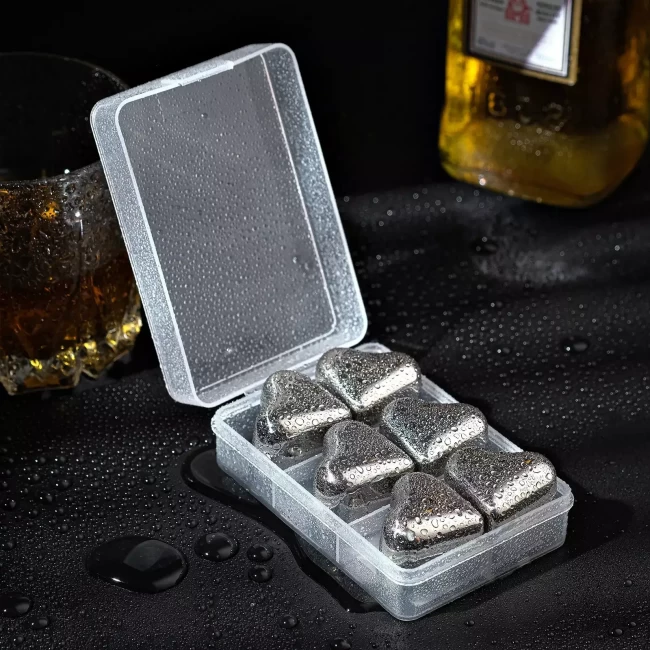 Охлаждающие камни для виски  набор 6 штук, Whiskey Gift Set в виде сердец - фото