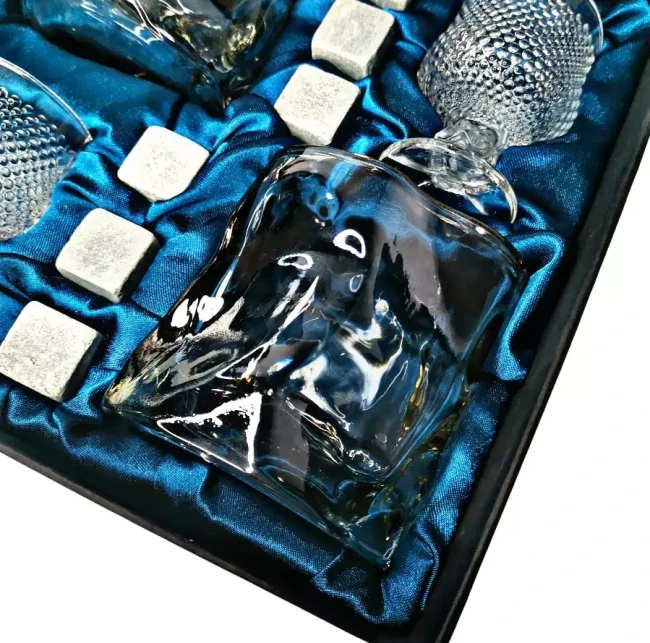 Подарочный набор 2 бокала, 2 рюмки с 6 камнями AmiroTrend ABW-351 transparent black - фото6