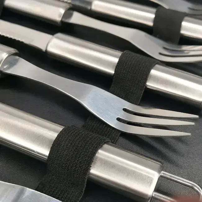 Набор приборов для стейка на 4 персоны (4 вилки и 4 ножа) из нержавеющей стали - фото5