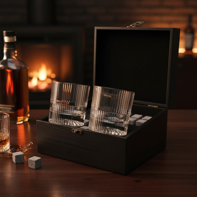 Подарочный набор для виски 2 стакана, 8 камней, щипцы в кожаной шкатулке AmiroTrend ABW-810 PREMIUM crystal  - фото3