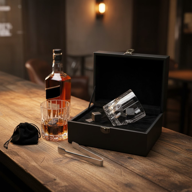 Подарочный набор для виски 2 стакана, 8 камней, щипцы в кожаной шкатулке AmiroTrend ABW-800 PREMIUM crystal  - фото3