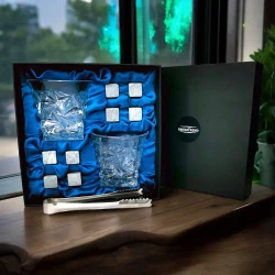 Подарочный набор для виски 2 стакана, 8 охлаждающих камней AmiroTrend ABW-315 blue crystal - фото